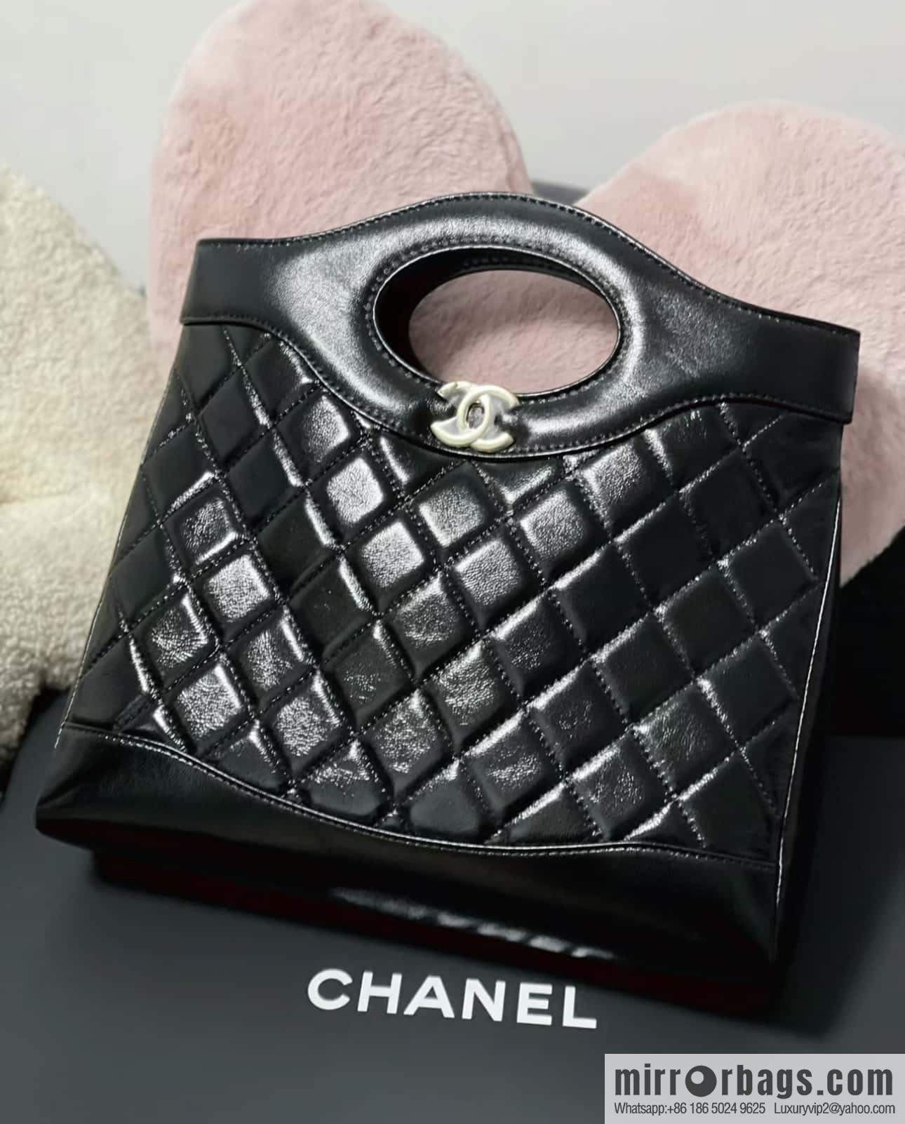 CHANEL 24S new small 31bag oil wax sheepskin AS4853 black