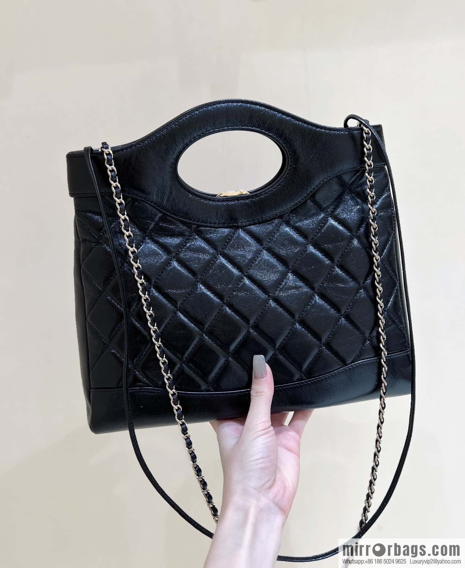 CHANEL 24S new small 31bag oil wax sheepskin AS4853 black