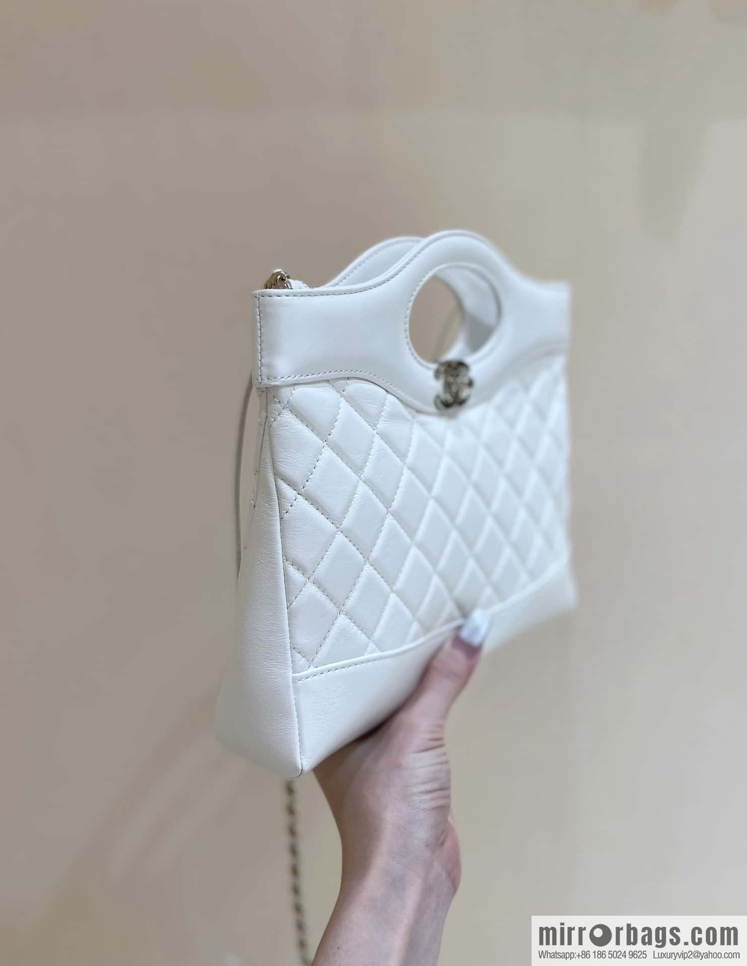 CHANEL 24S mini 31bag sheepskin AS4133 white