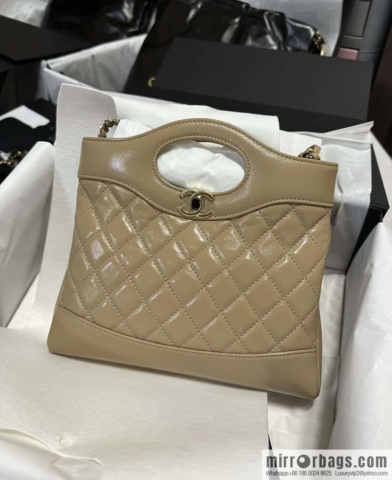 CHANEL 24S mini 31bag oil wax sheepskin AS4133 milk tea color