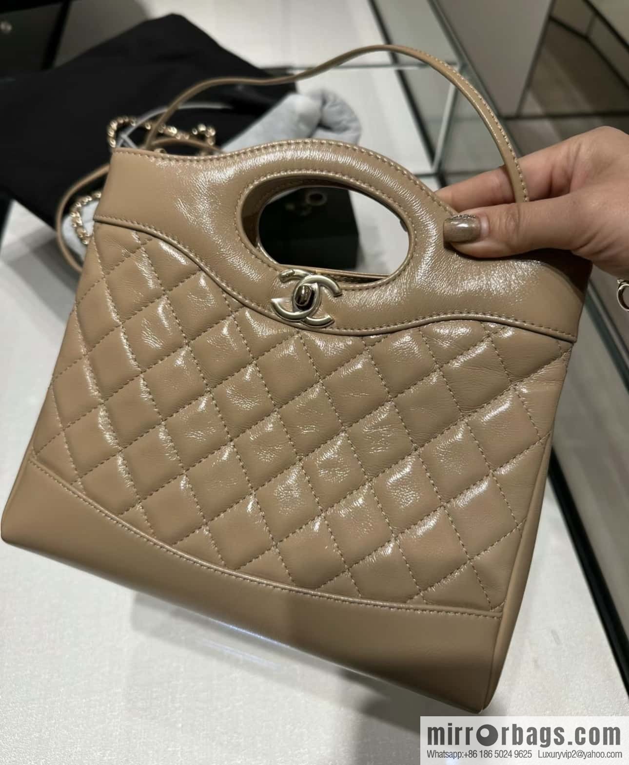 CHANEL 24S mini 31bag oil wax sheepskin AS4133 milk tea color