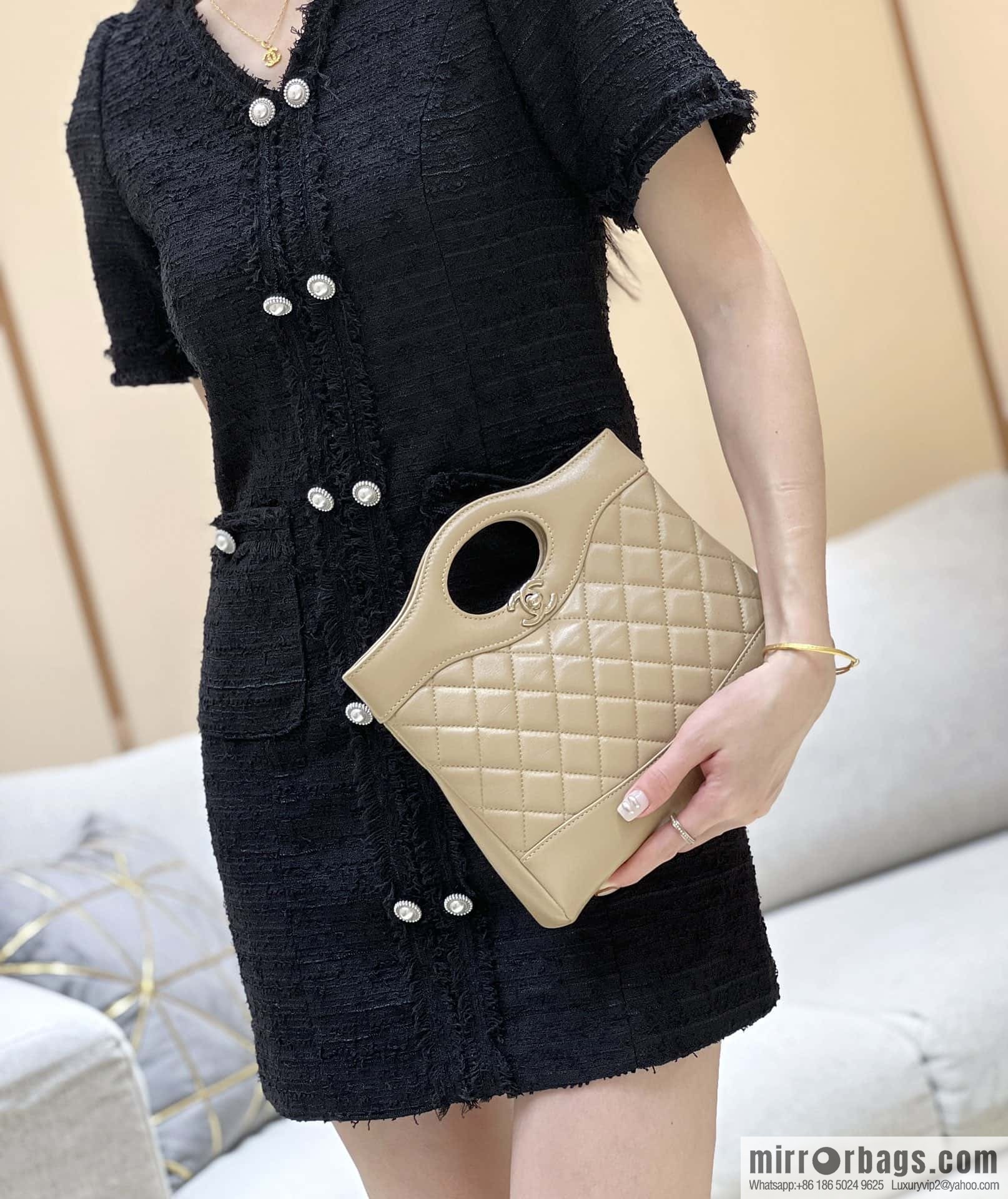 CHANEL 24S mini 31bag oil wax sheepskin AS4133 milk tea color