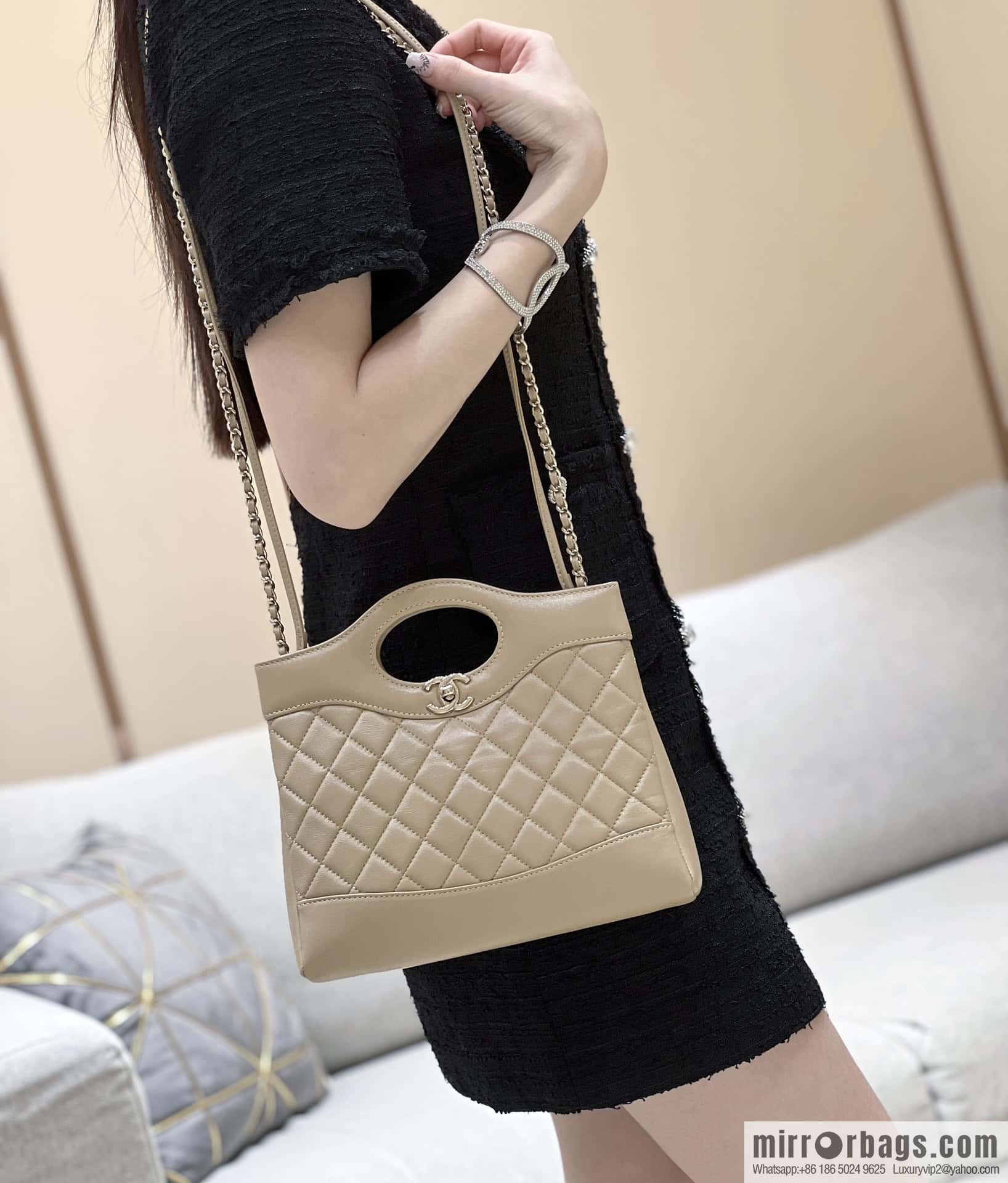 CHANEL 24S mini 31bag oil wax sheepskin AS4133 milk tea color