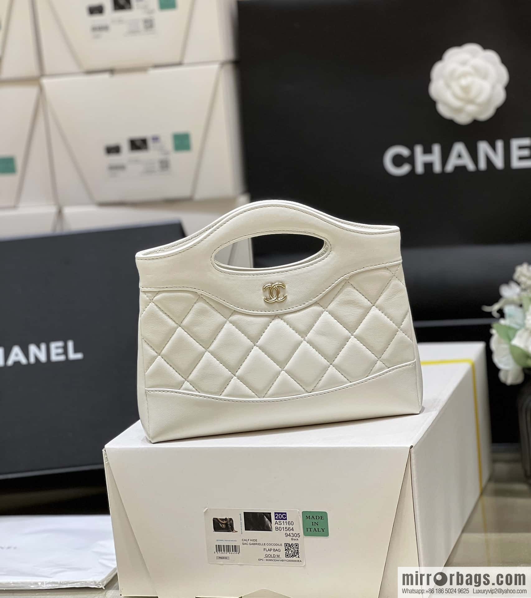 CHANEL 24S 31bag nano sheepskin AP3656 white