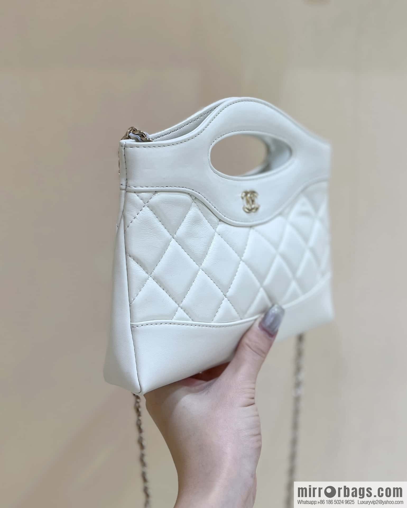 CHANEL 24S 31bag nano sheepskin AP3656 white