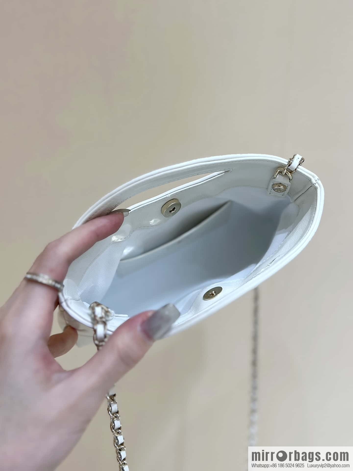 CHANEL 24S 31bag nano sheepskin AP3656 white