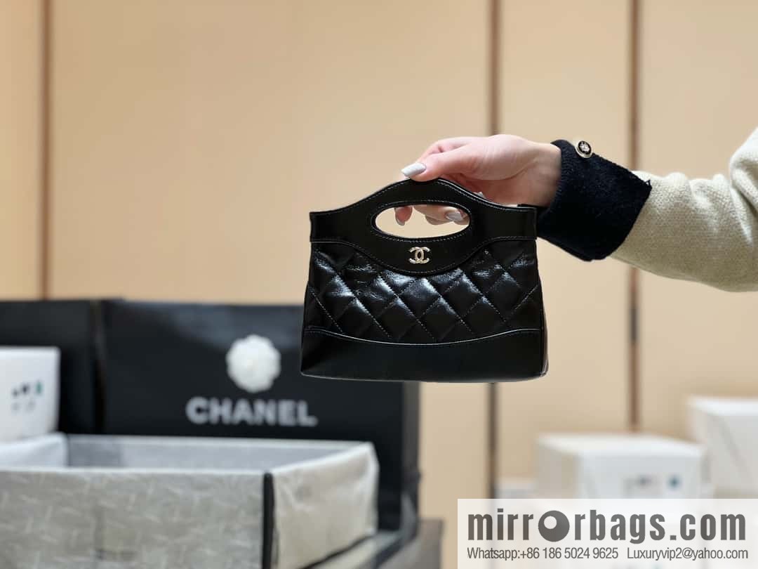 CHANEL 24S 31bag nano sheepskin AP3656 black