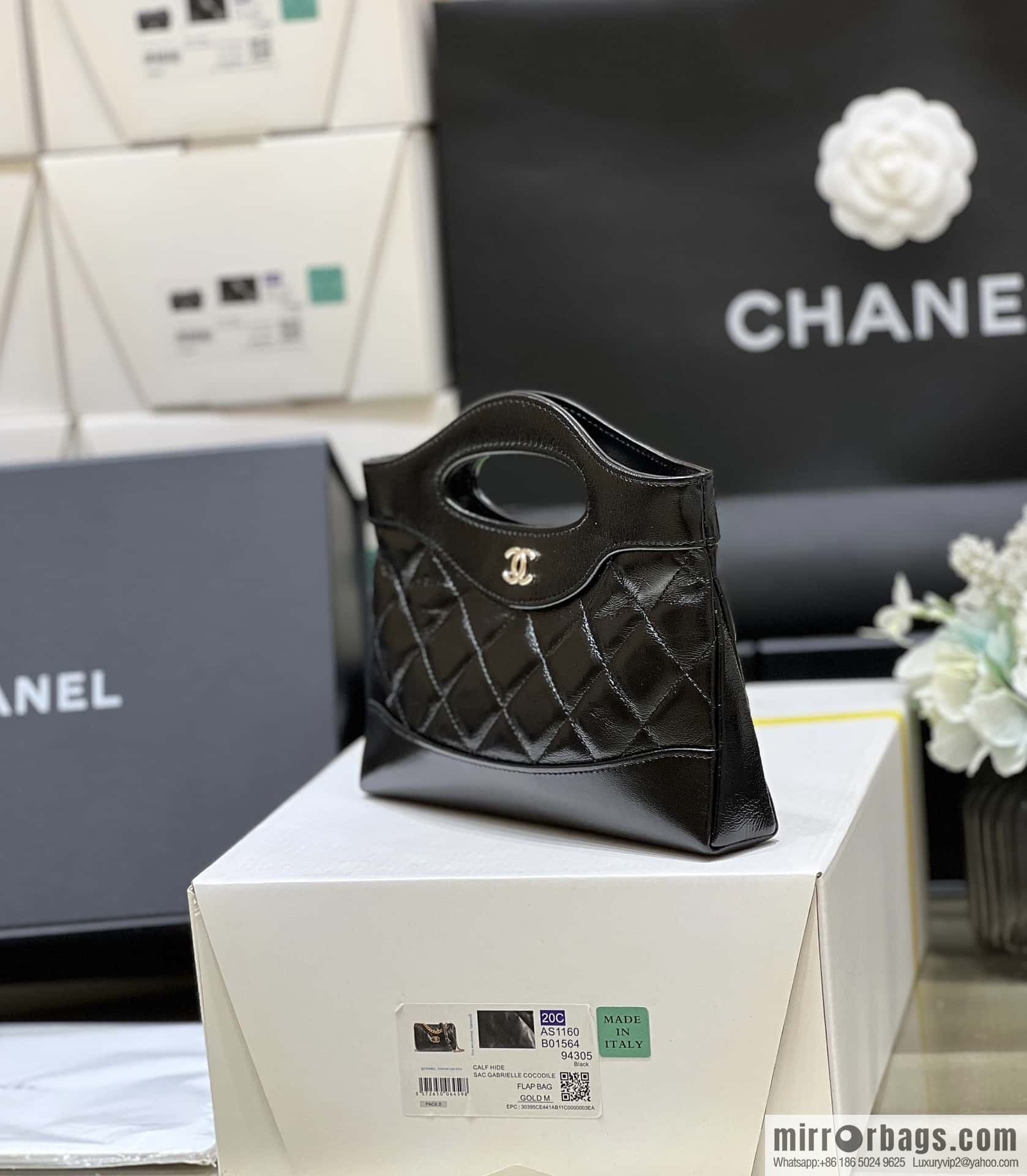 CHANEL 24S 31bag nano sheepskin AP3656 black