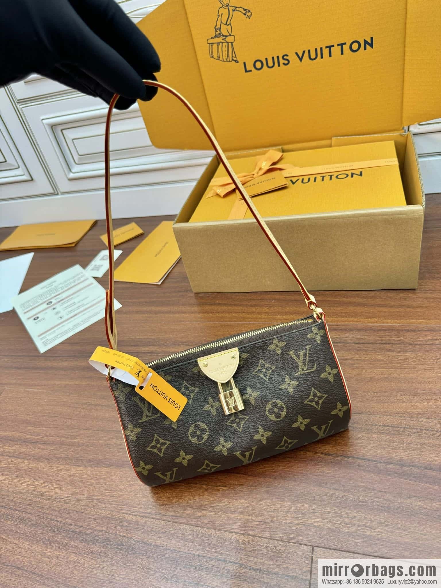 LV M47123 Bolsa Pochette Tirette