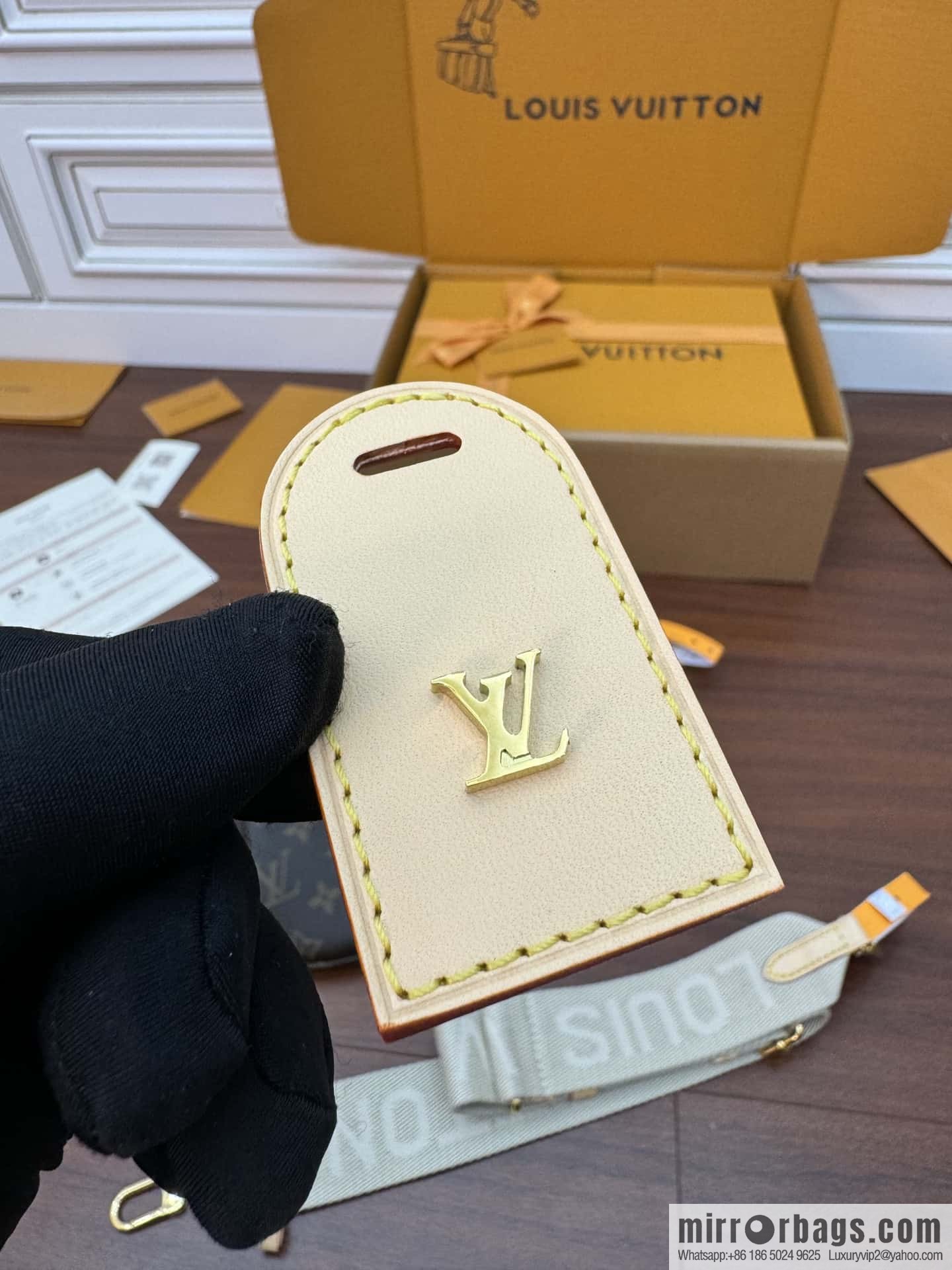 LV M46784 HIGH RISE fanny pack