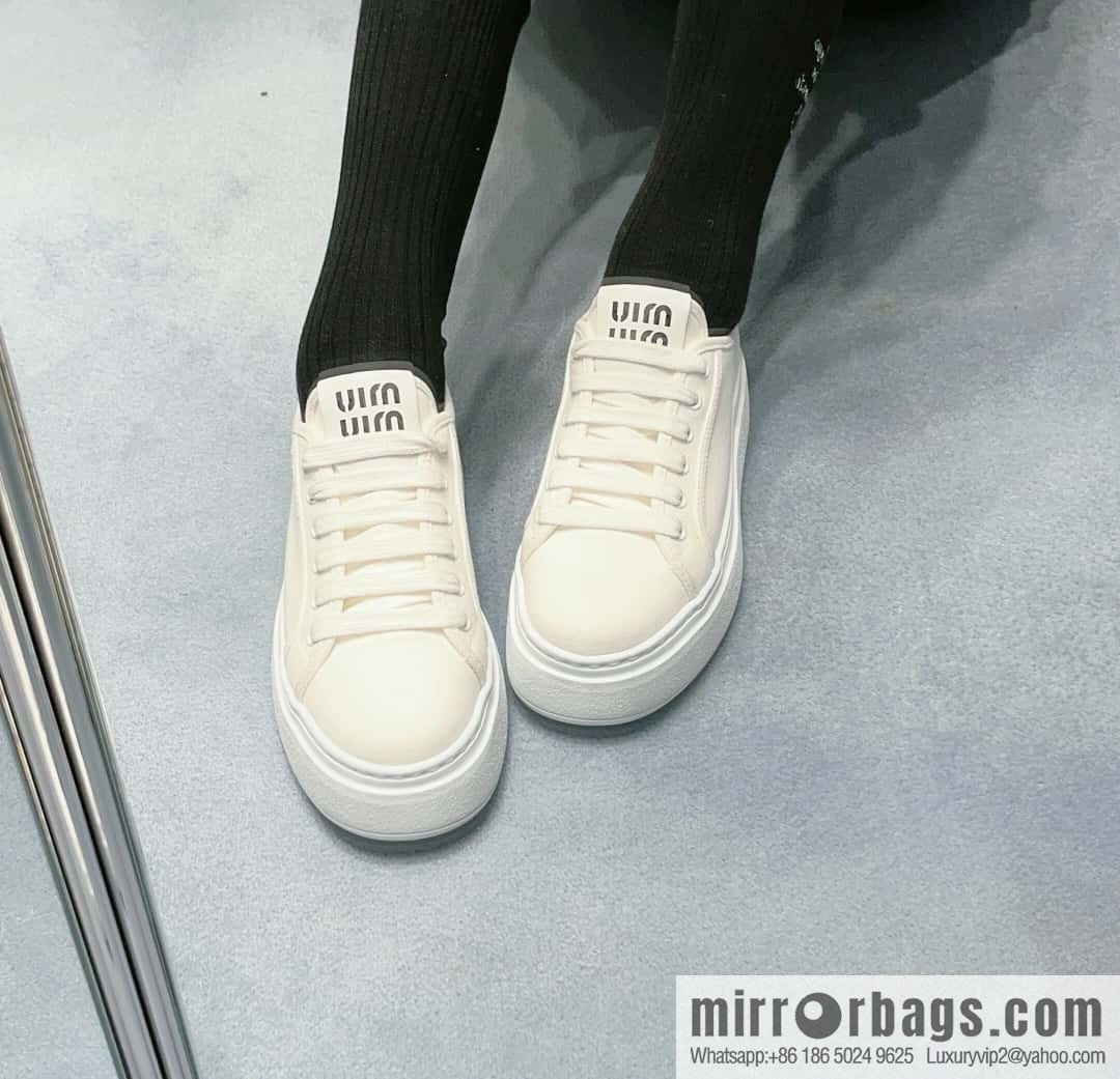 𝐌𝐢𝐮𝐌𝐢𝐮||𝟐𝟎𝟐𝟒 the latest spring and summer canvas, platform sports white shoes