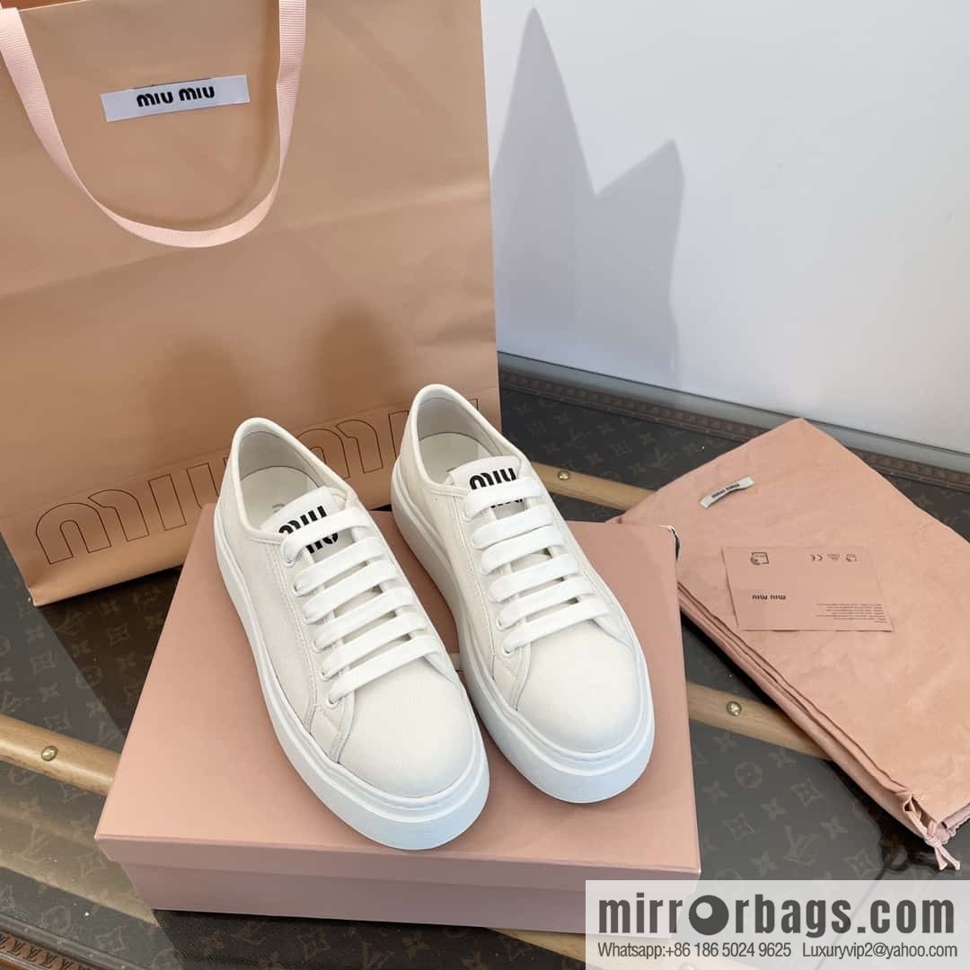 𝐌𝐢𝐮𝐌𝐢𝐮||𝟐𝟎𝟐𝟒 the latest spring and summer canvas, platform sports white shoes