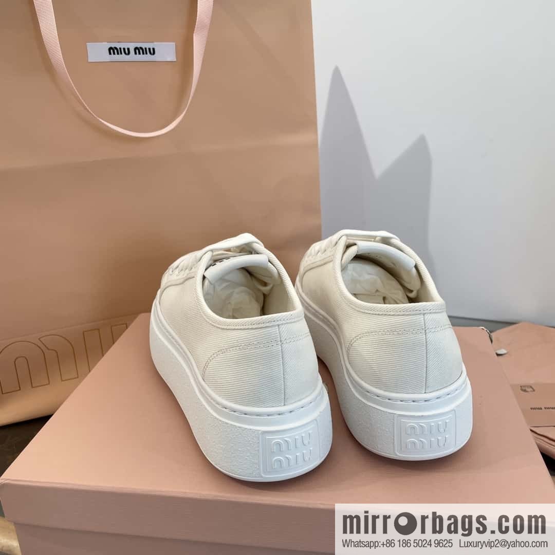𝐌𝐢𝐮𝐌𝐢𝐮||𝟐𝟎𝟐𝟒 the latest spring and summer canvas, platform sports white shoes