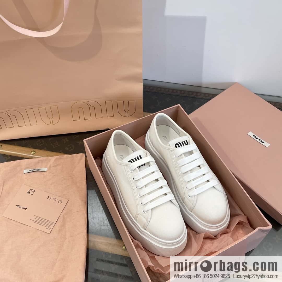 𝐌𝐢𝐮𝐌𝐢𝐮||𝟐𝟎𝟐𝟒 the latest spring and summer canvas, platform sports white shoes
