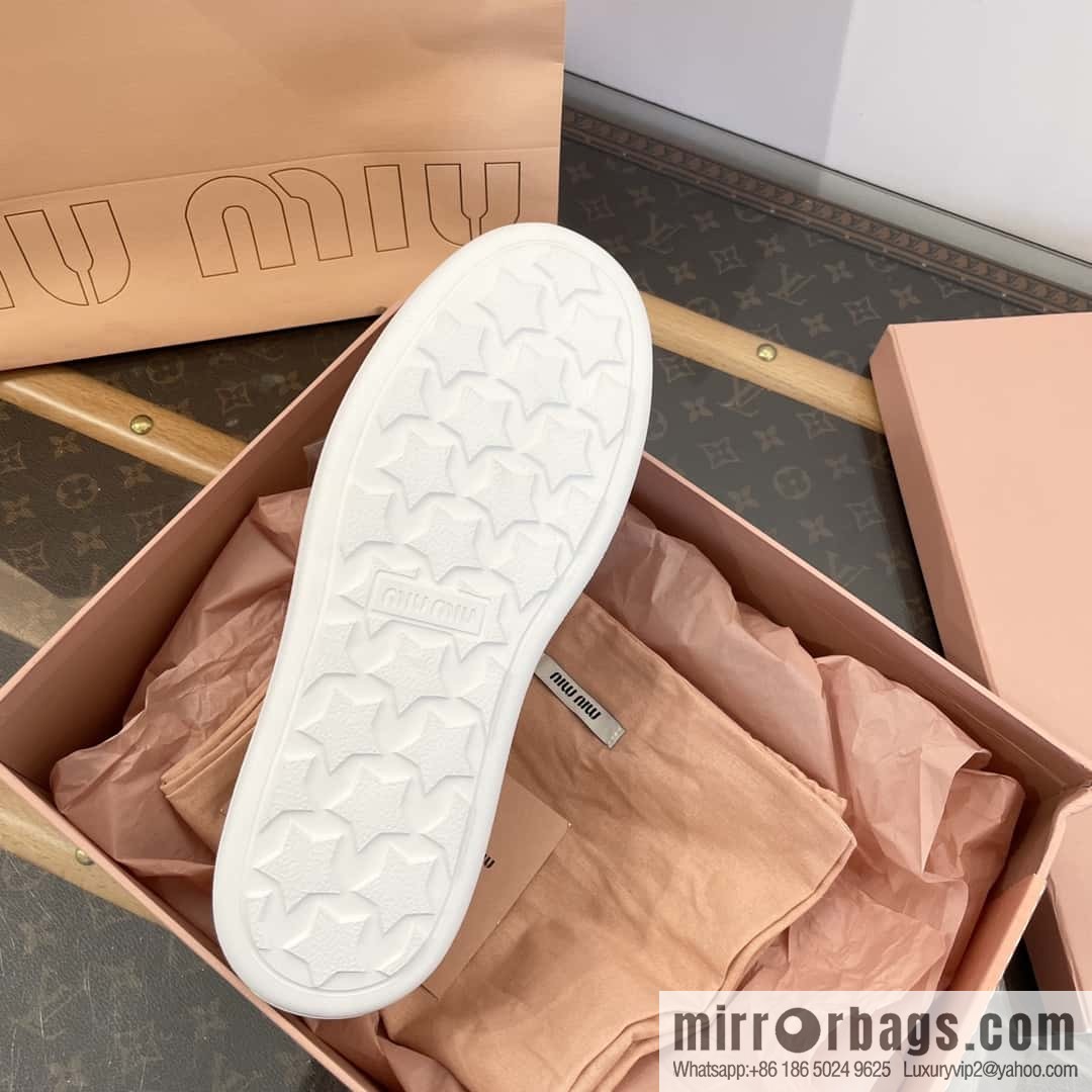 𝐌𝐢𝐮𝐌𝐢𝐮||𝟐𝟎𝟐𝟒 the latest spring and summer canvas, platform sports white shoes