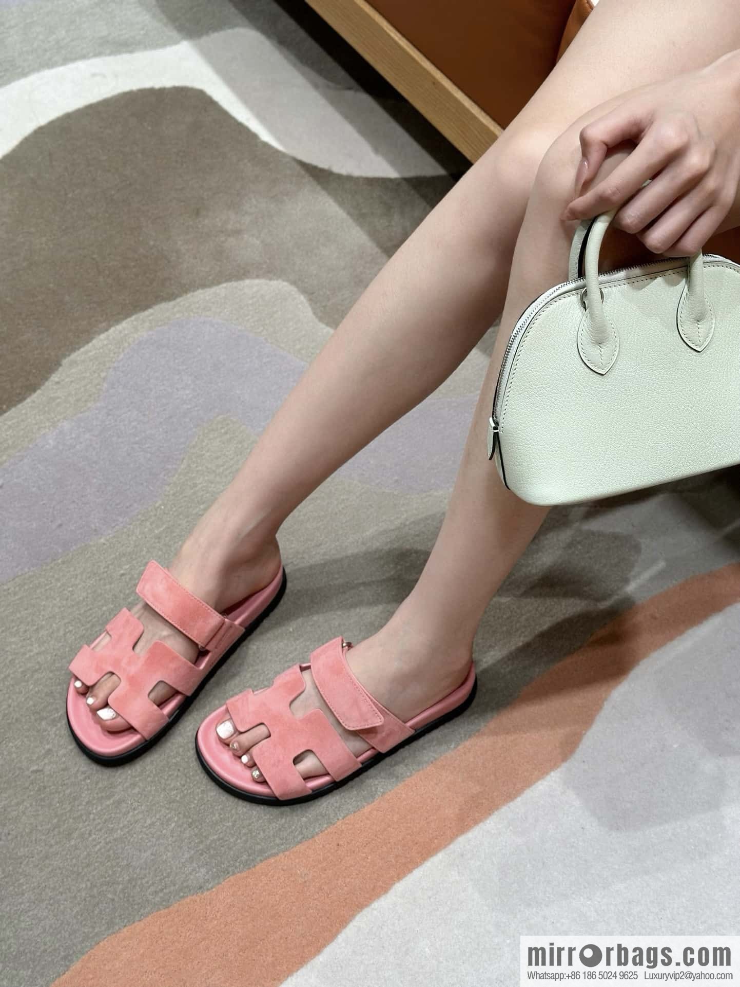 Hermès 225 CHYPRE SANDAL uncle shoes, peach pink/Peach pink