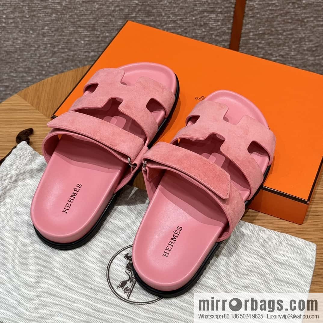 Hermès 225 CHYPRE SANDAL uncle shoes, peach pink/Peach pink