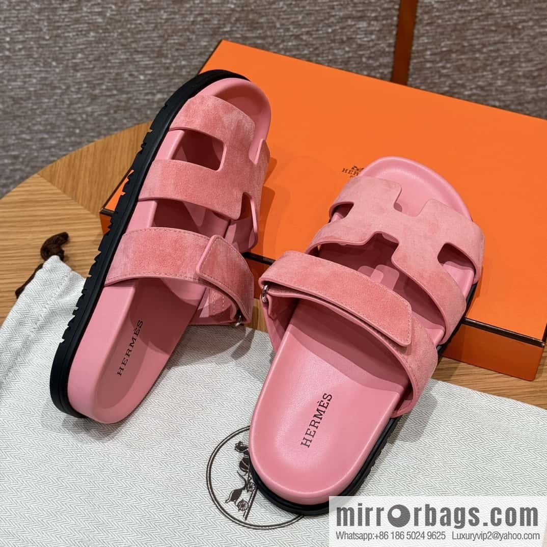 Hermès 225 CHYPRE SANDAL uncle shoes, peach pink/Peach pink