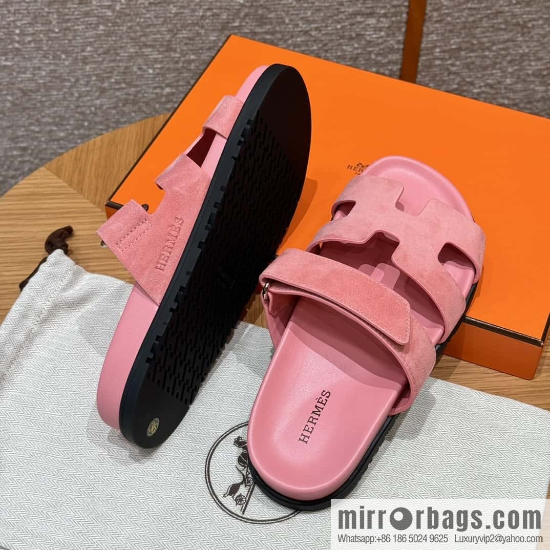 Hermès 225 CHYPRE SANDAL uncle shoes, peach pink/Peach pink