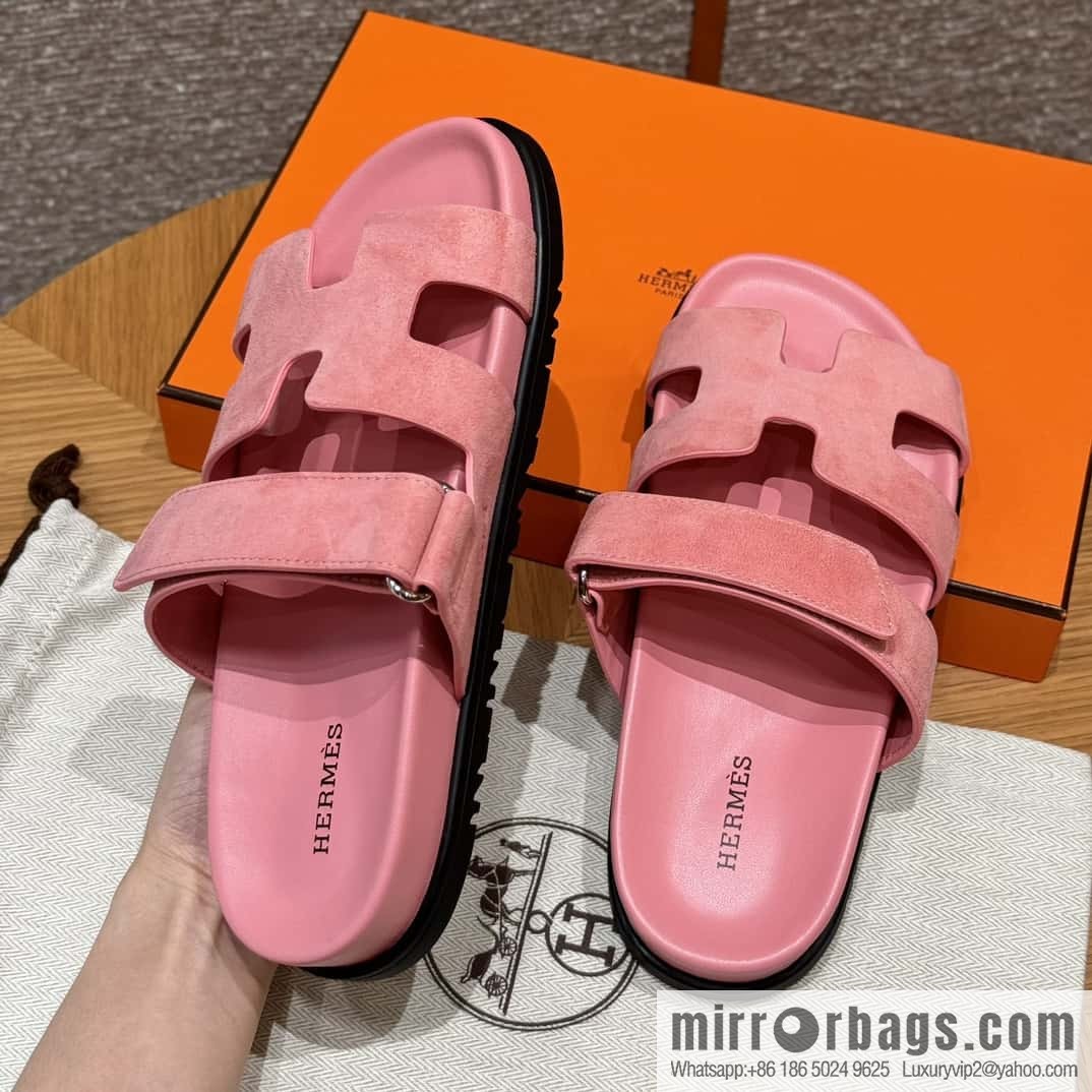 Hermès 225 CHYPRE SANDAL uncle shoes, peach pink/Peach pink