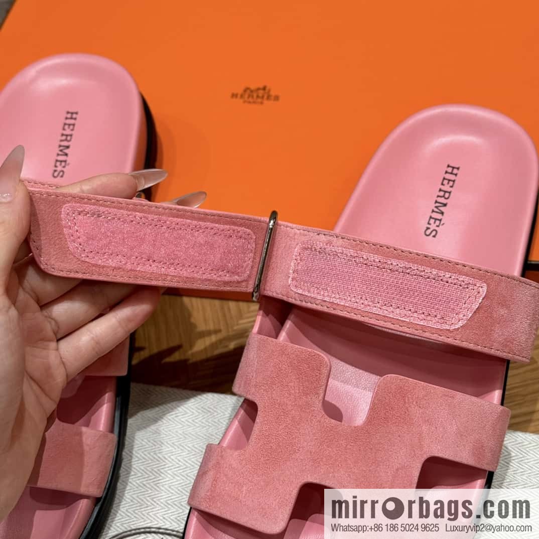 Hermès 225 CHYPRE SANDAL uncle shoes, peach pink/Peach pink
