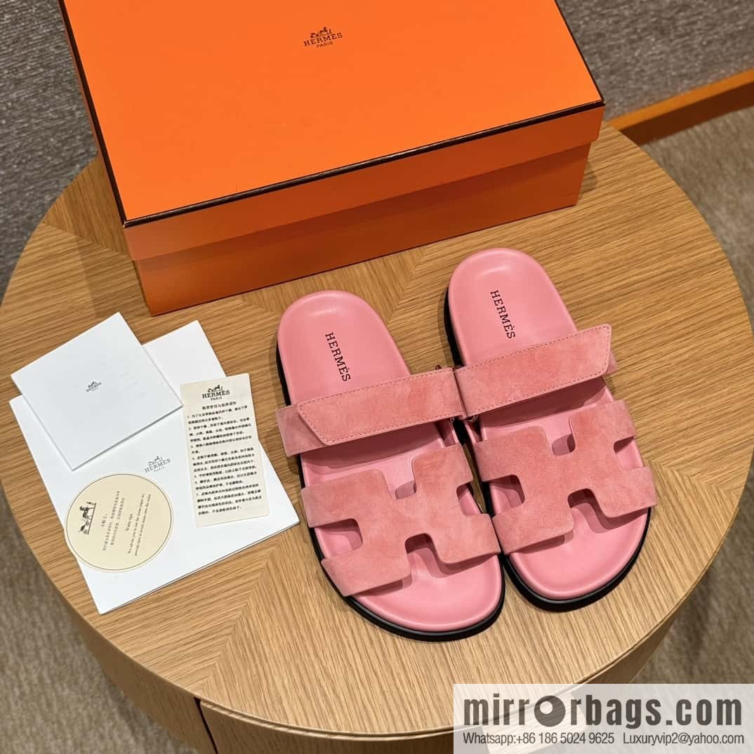Hermès 225 CHYPRE SANDAL uncle shoes, peach pink/Peach pink