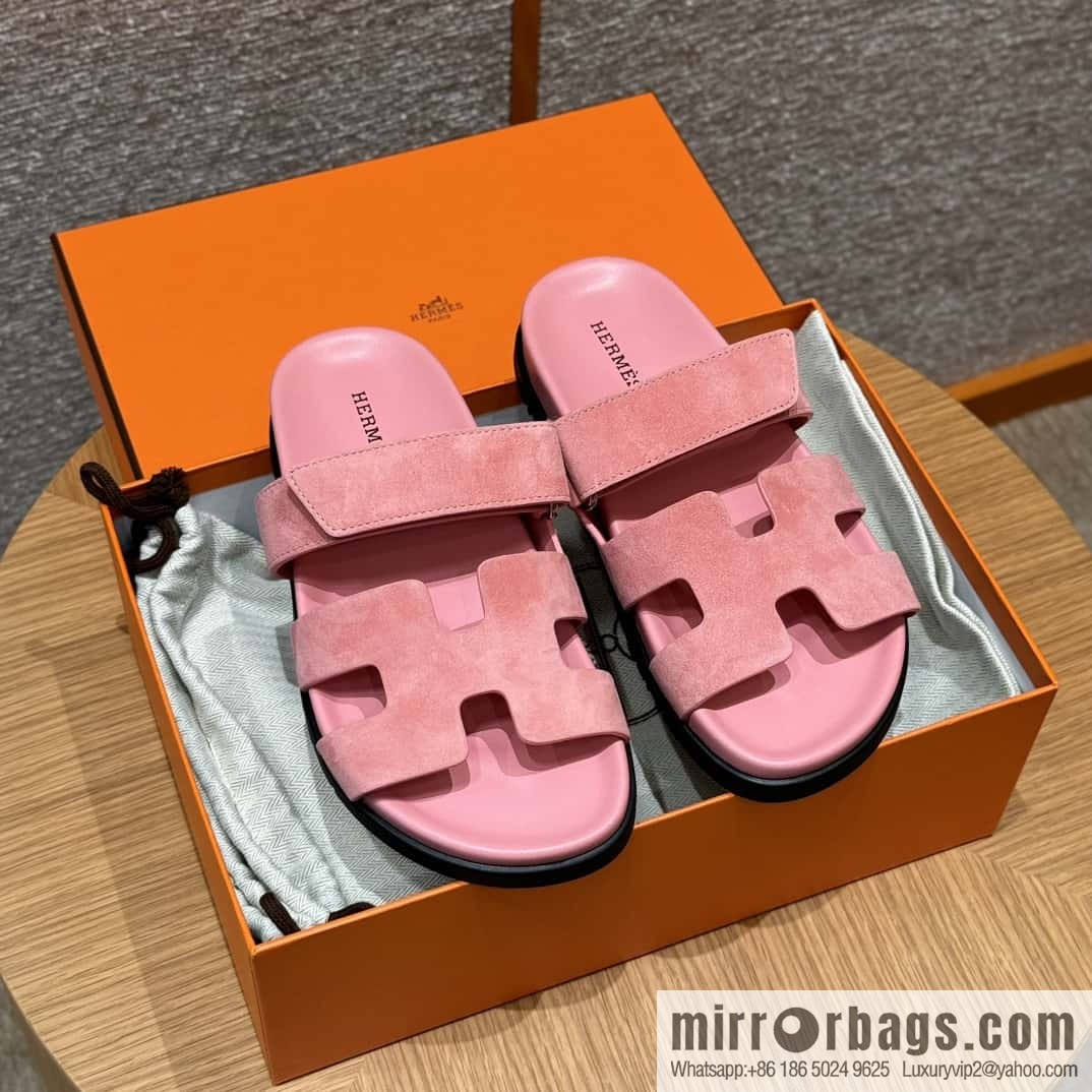 Hermès 225 CHYPRE SANDAL uncle shoes, peach pink/Peach pink