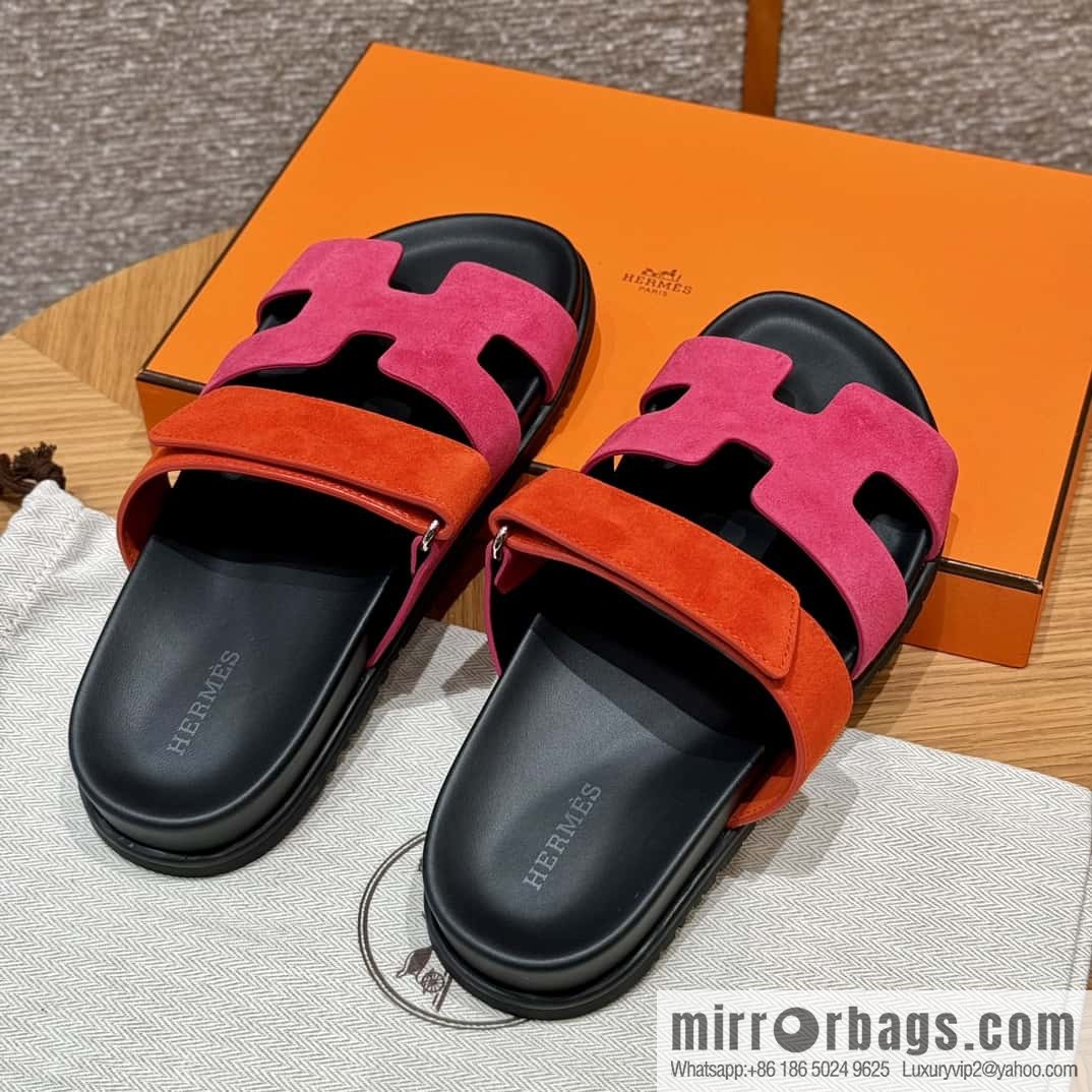 Hermès 225 CHYPRE SANDAL uncle shoes, rose red/Rose and red