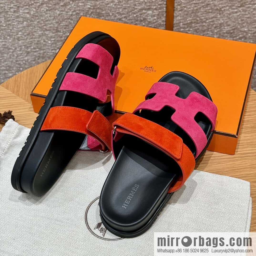 Hermès 225 CHYPRE SANDAL uncle shoes, rose red/Rose and red