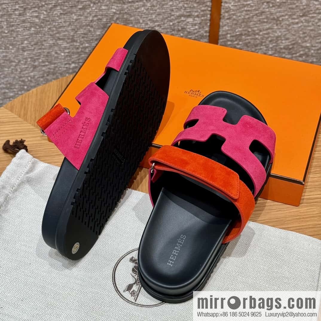 Hermès 225 CHYPRE SANDAL uncle shoes, rose red/Rose and red