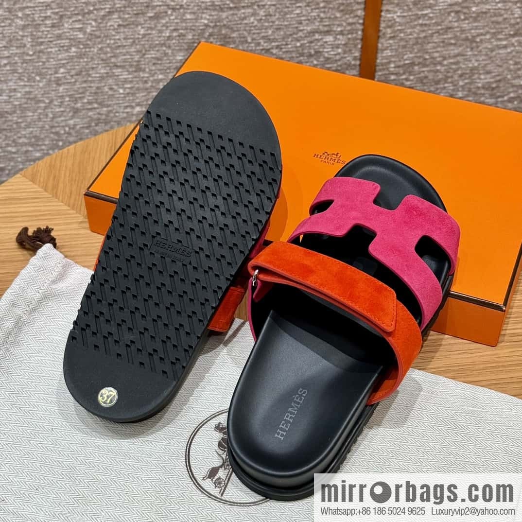 Hermès 225 CHYPRE SANDAL uncle shoes, rose red/Rose and red