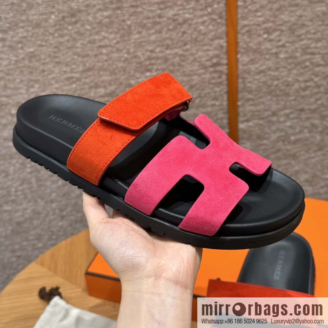 Hermès 225 CHYPRE SANDAL uncle shoes, rose red/Rose and red