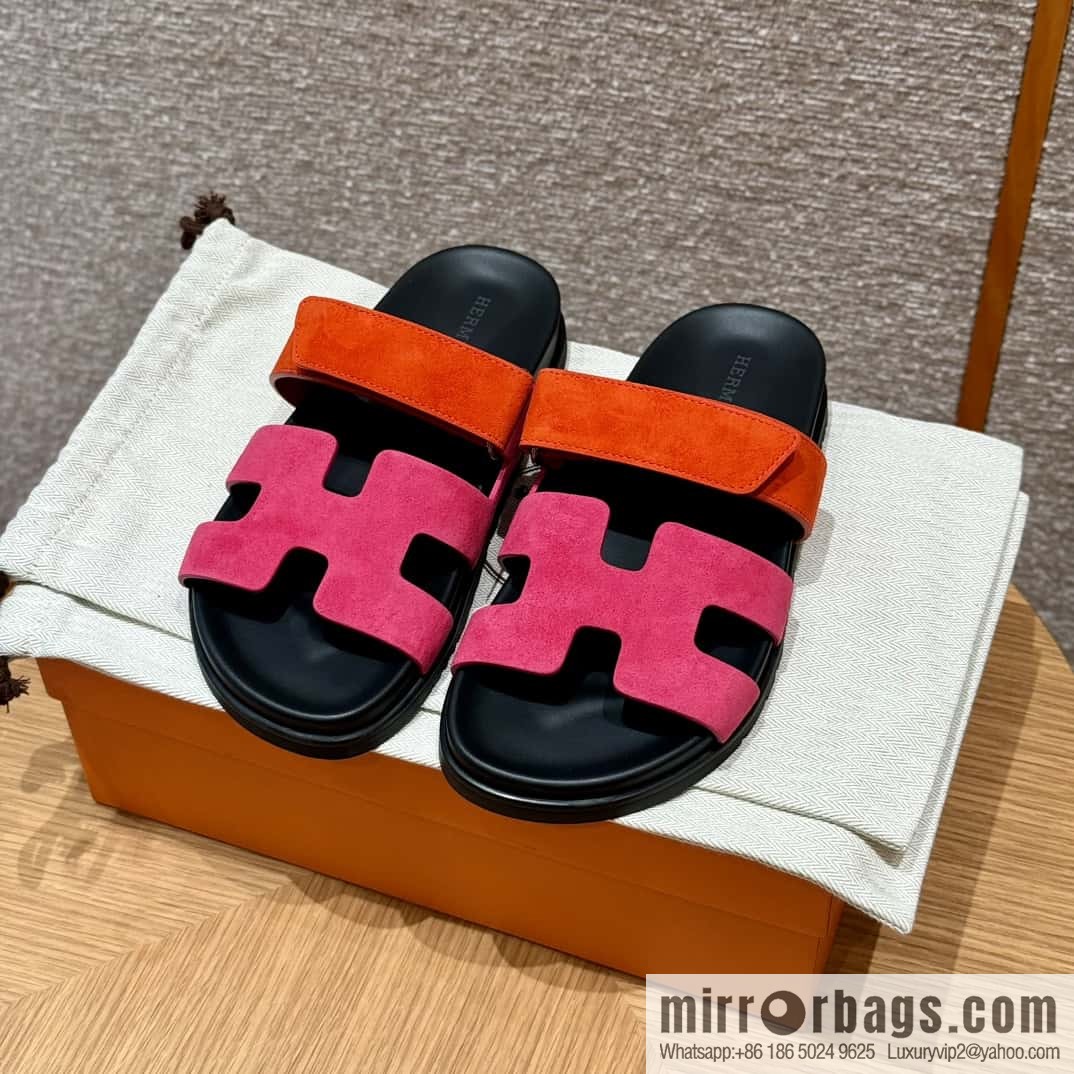 Hermès 225 CHYPRE SANDAL uncle shoes, rose red/Rose and red