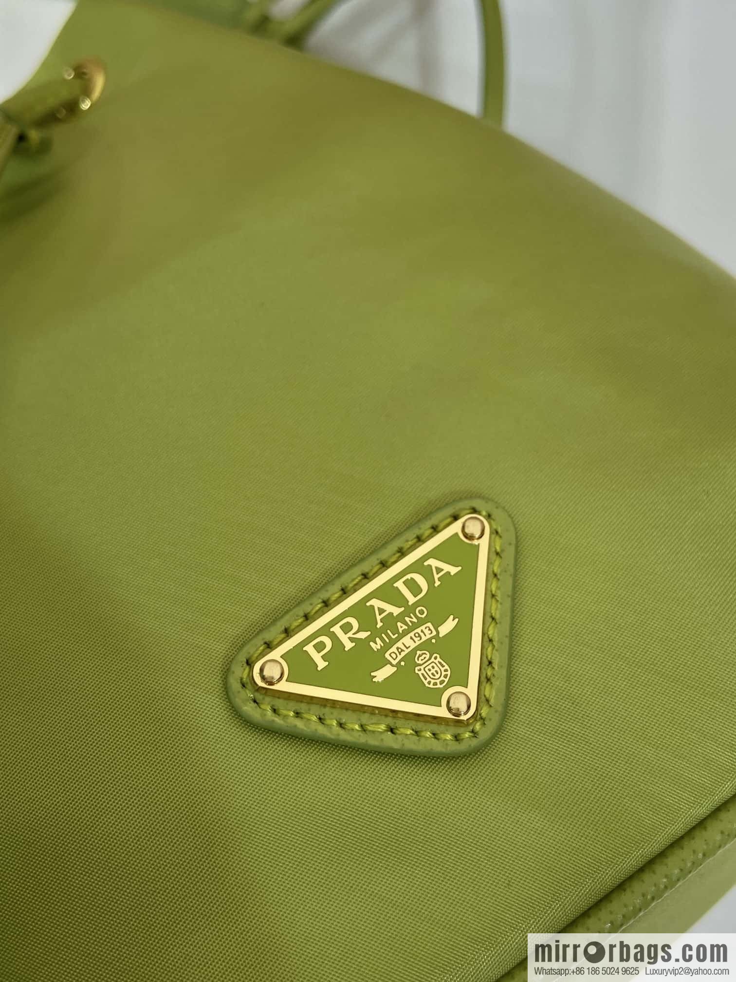 PRADA 🎉 new bucket bag 🎉 1BE067 upgraded version, green