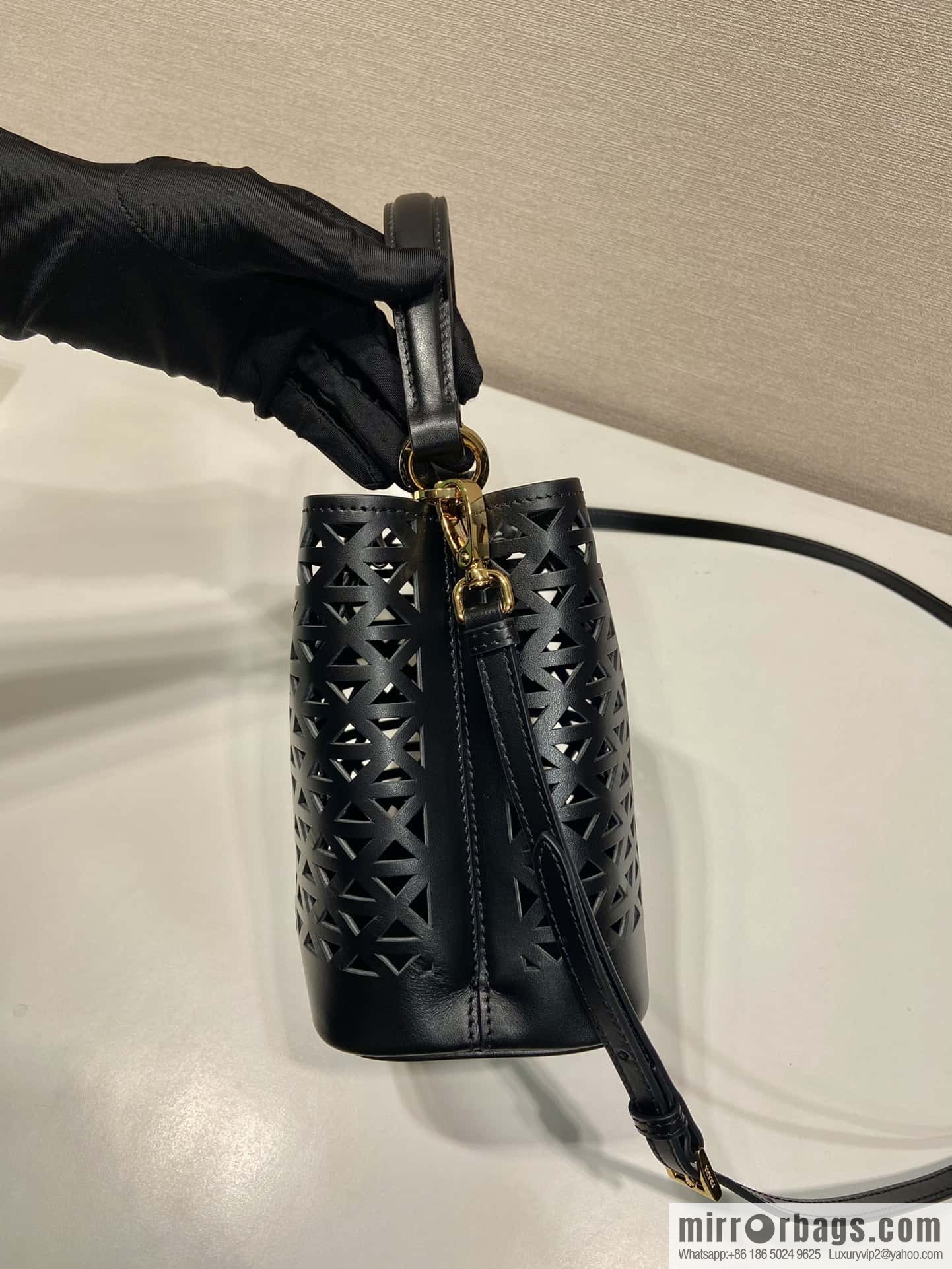 PRADA 🎉 cut-out bucket bag 🎉 1BA217 cut-out black
