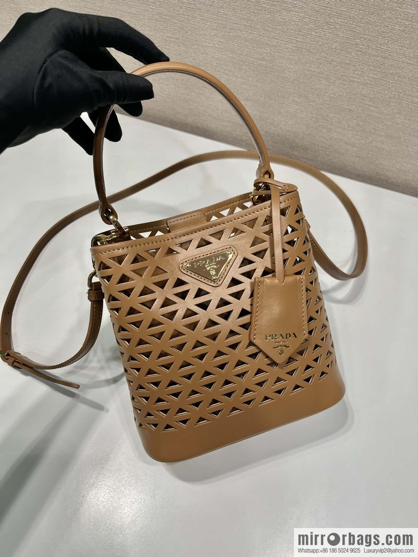 PRADA 🎉 cut-out bucket bag 🎉 1BA217 cut-out brown