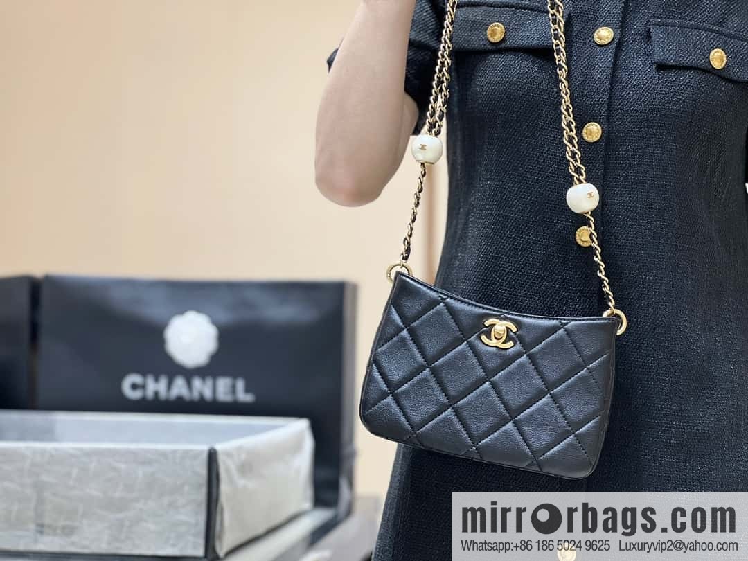 CHANEL 24S Spring/Summer Double Pearl Tangyuan Hobo AS4859