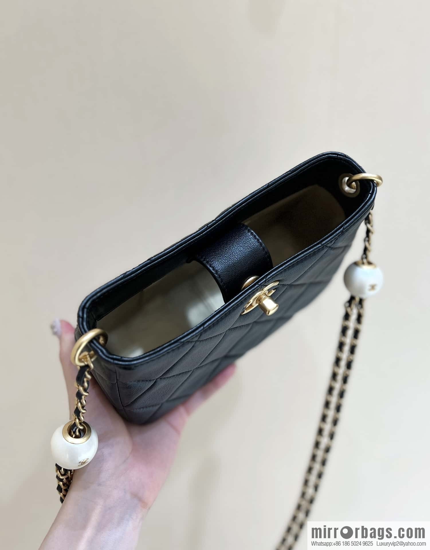 CHANEL 24S Spring/Summer Double Pearl Tangyuan Hobo AS4859