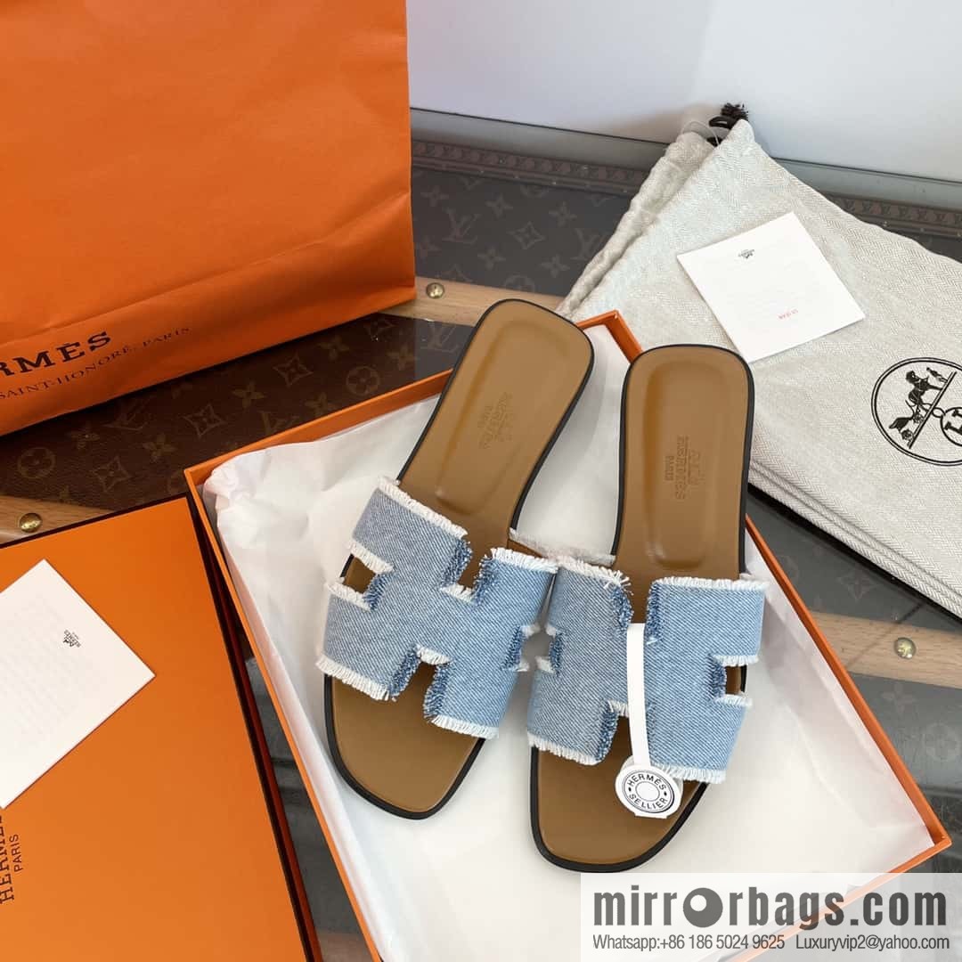 The latest denim tassel slippers from Hermès