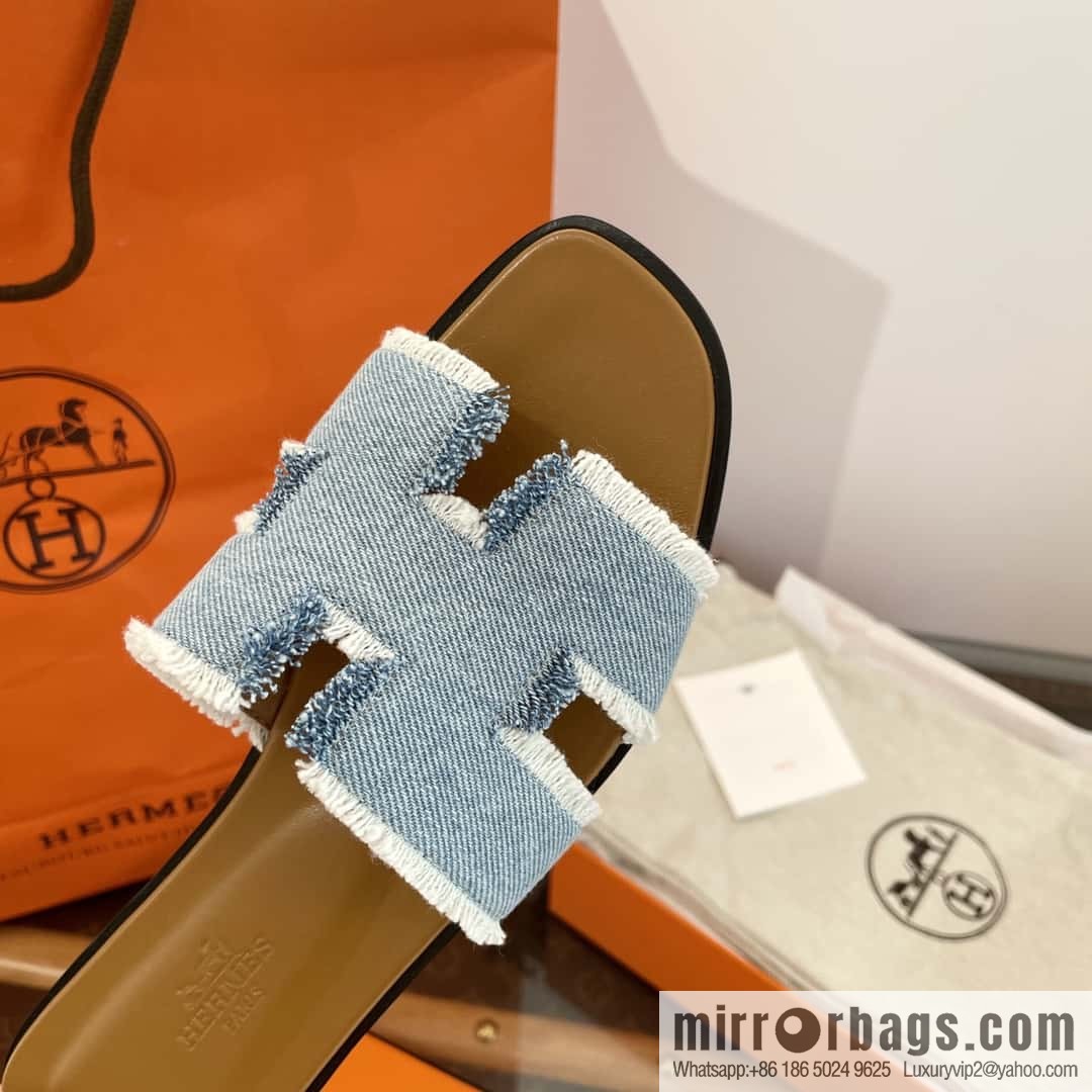 The latest denim tassel slippers from Hermès