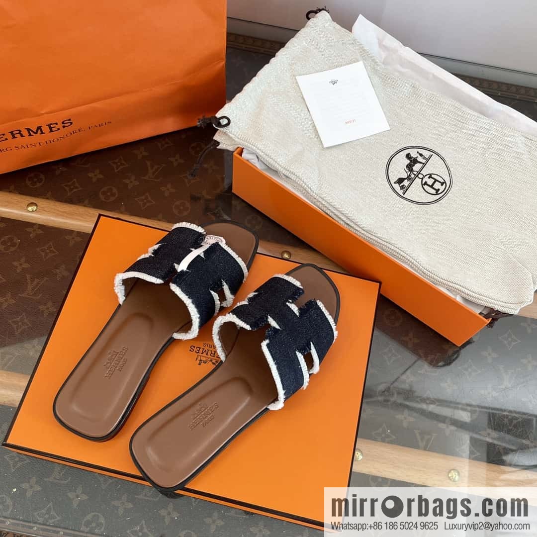 The latest denim tassel slippers from Hermès