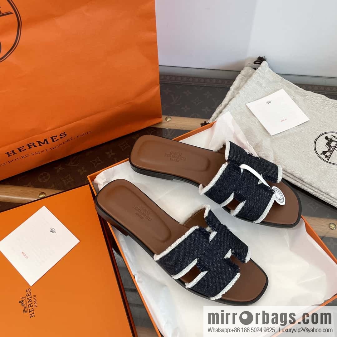 The latest denim tassel slippers from Hermès