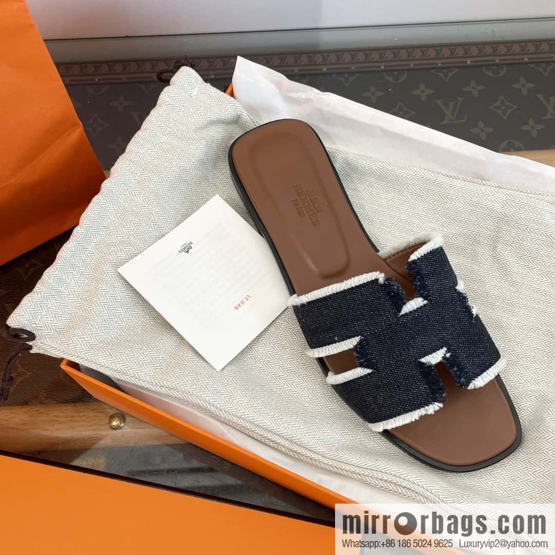 The latest denim tassel slippers from Hermès