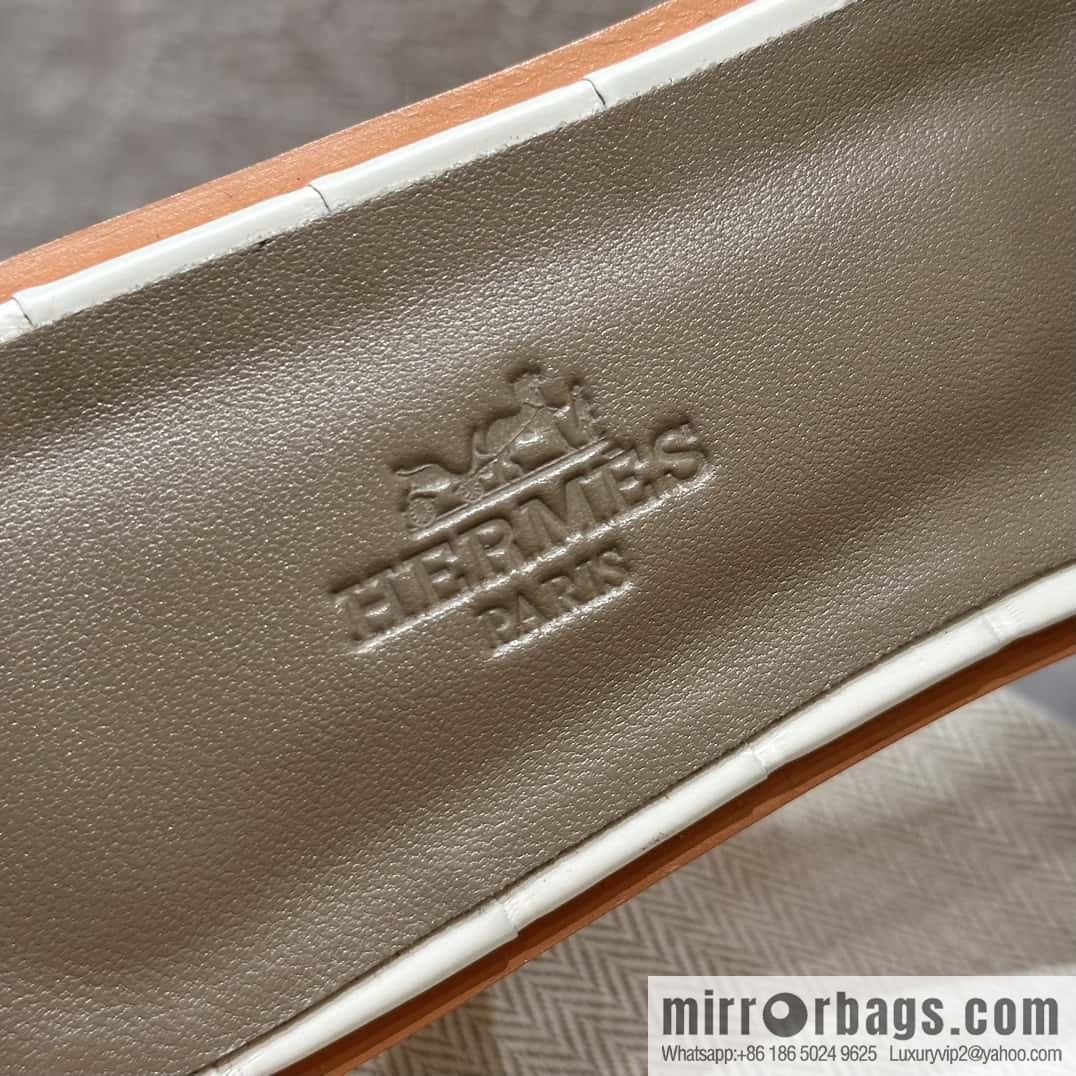 Hermès 181 Oran sandals alligator/crocodile 🐊 glacier white/8L/Beton