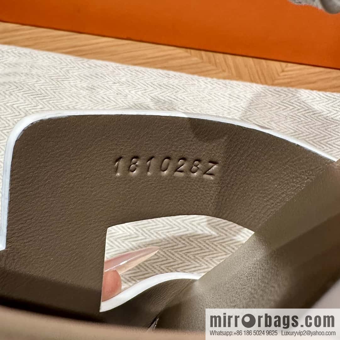 Hermès 196 Santorini Sandals 50 Plain Weave/Swift White/01/Blanc