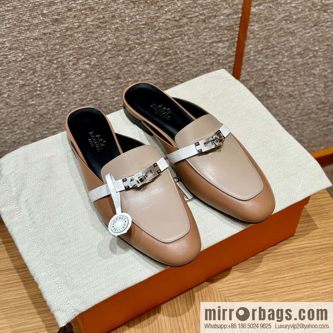 Hermès 181 Oran Sandals, Palm Print/Epsom Pearl Rose/Pearl rose