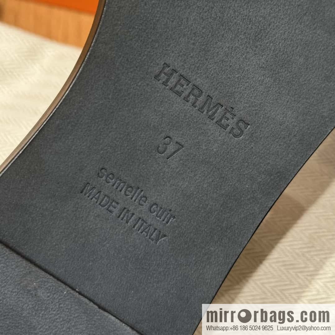 Hermès 196 Santorini sandals 50 plain/Swift black/ck89/noir