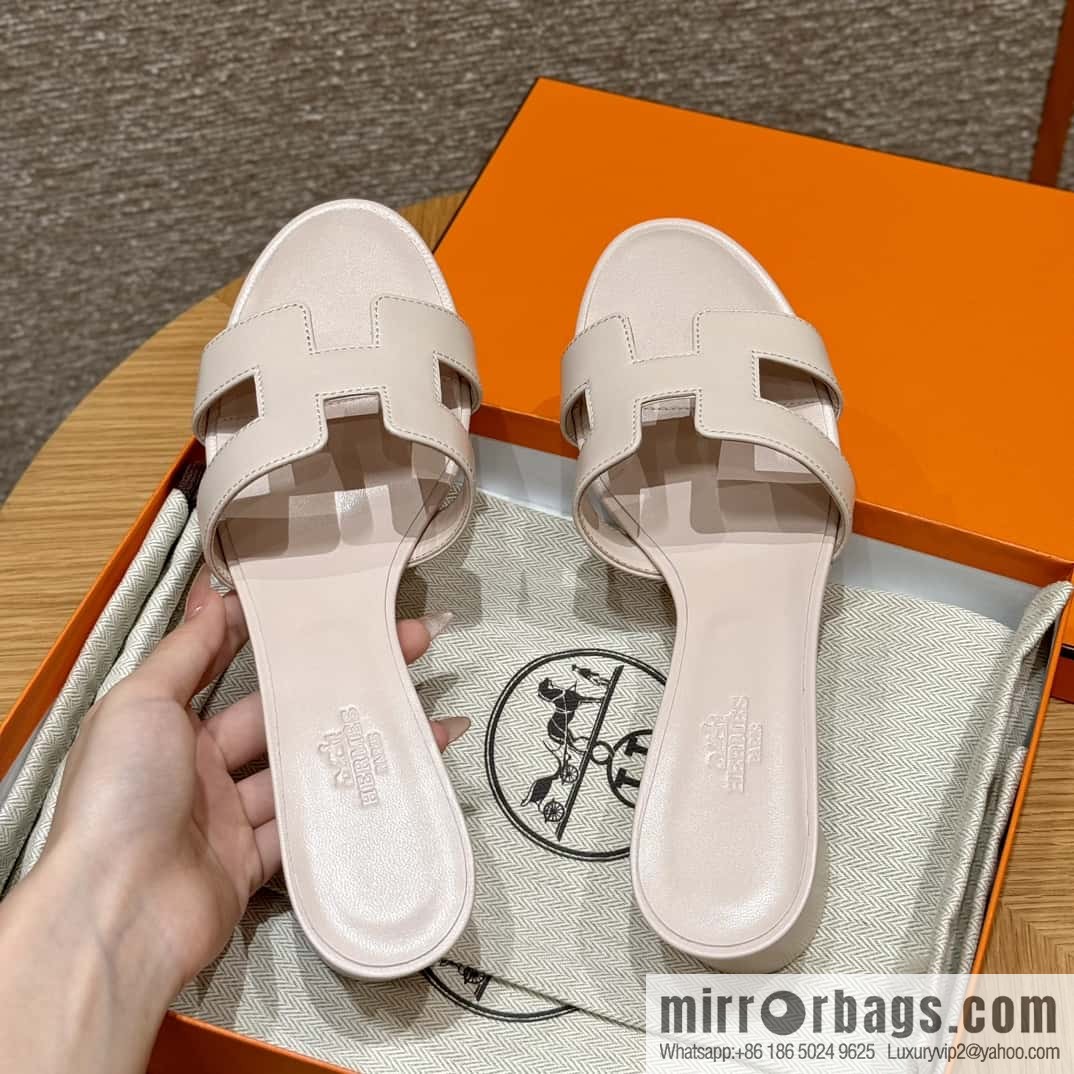 Hermès 185 Oasis high-heeled sandals, plain /Swift petal powder/Petal powder