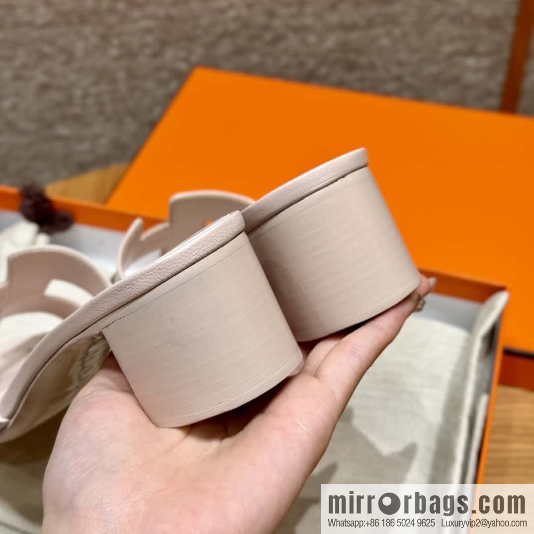 Hermès 185 Oasis high-heeled sandals, plain /Swift petal powder/Petal powder