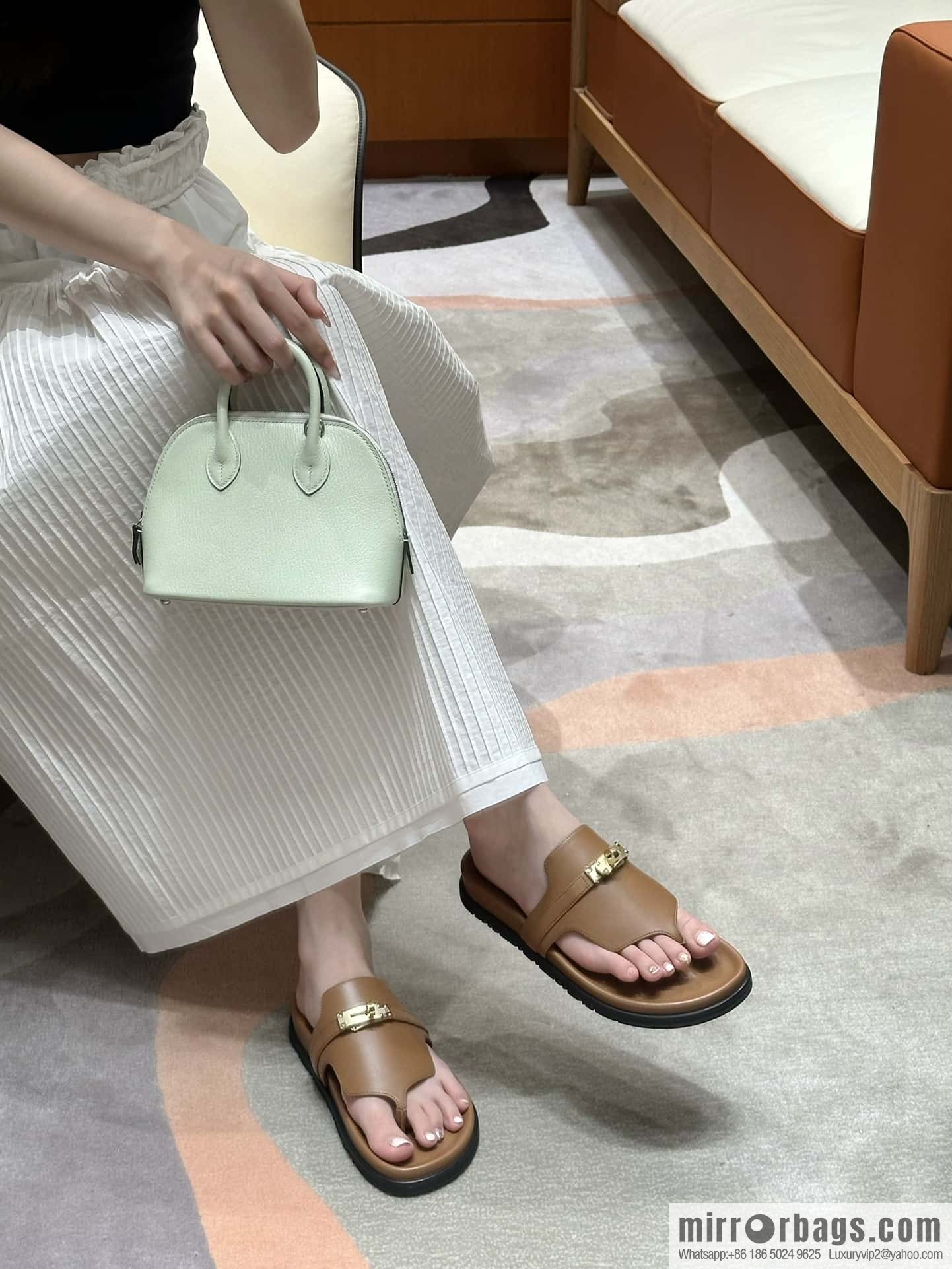 Hermès 258 Empire Leg, Plain Weave/swift Gold Brown/37/Gold